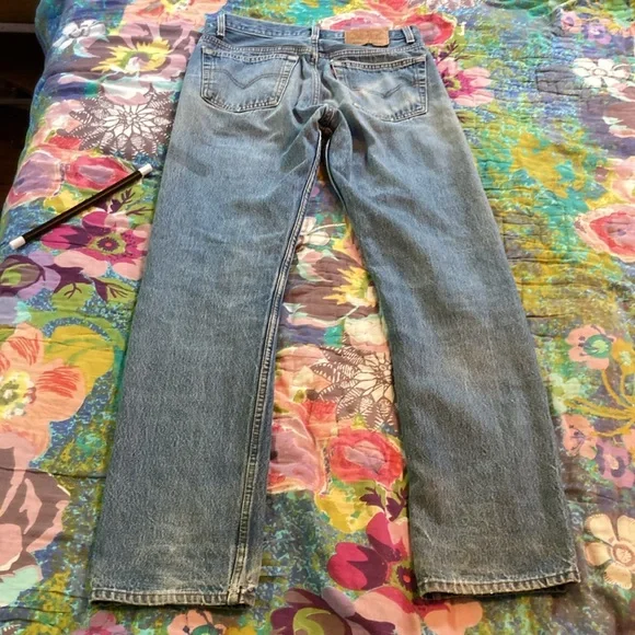 True Vintage Levi’s 501 - Picture 15 of 17